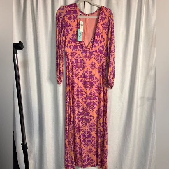 NWT Luli Fama x Anthropologie Printed Deep-V maxi Dress in pink - Picture 6 of 9